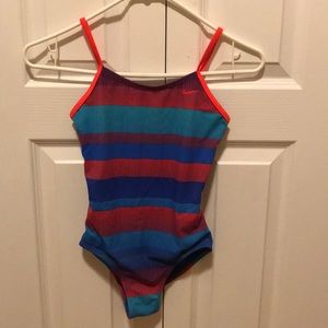 Nike girls’ bathing suit